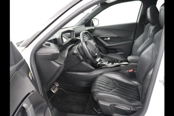 Peugeot e-2008 EV GT Pack 50 kWh | 3 Fase | Panoramadak | Stoelverwarming | Adaptive cruise | Leder | Carplay | Keyless | Camera | Full LED | Navigatie | Climate control | Dodehoek detectie