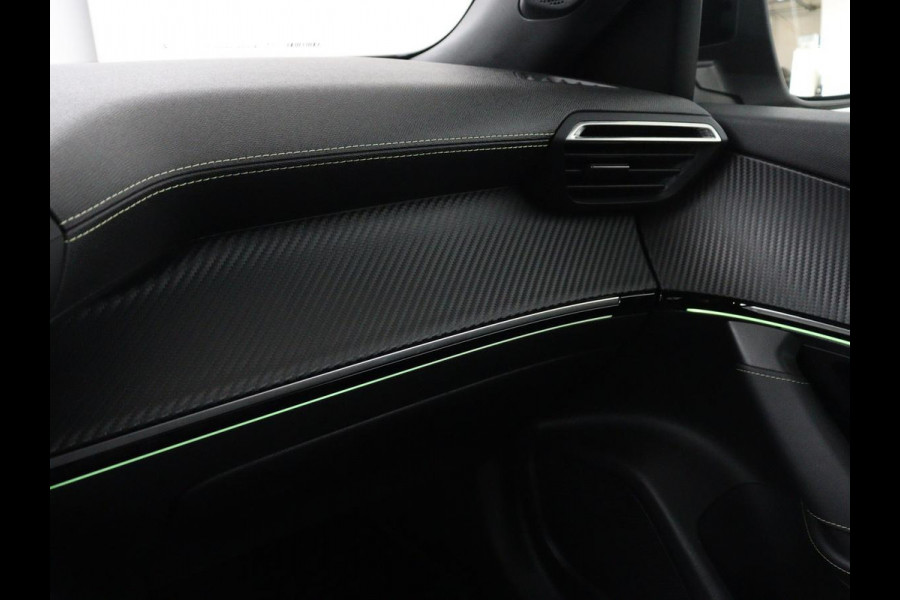Peugeot e-2008 EV GT Pack 50 kWh | 3 Fase | Panoramadak | Stoelverwarming | Adaptive cruise | Leder | Carplay | Keyless | Camera | Full LED | Navigatie | Climate control | Dodehoek detectie