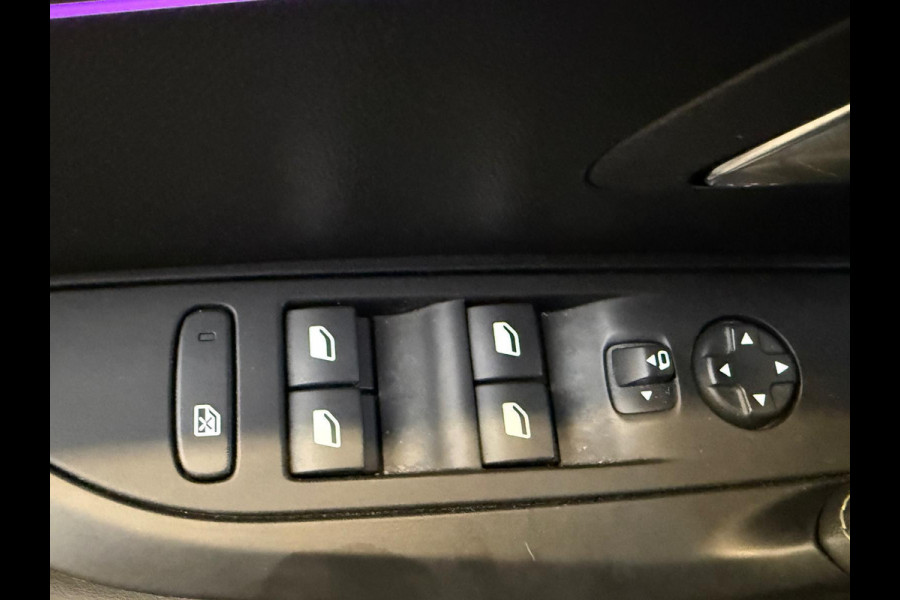 Peugeot 208 Hybrid 145 e-DCS6 GT Automaat 1Jaar Bovag garantie