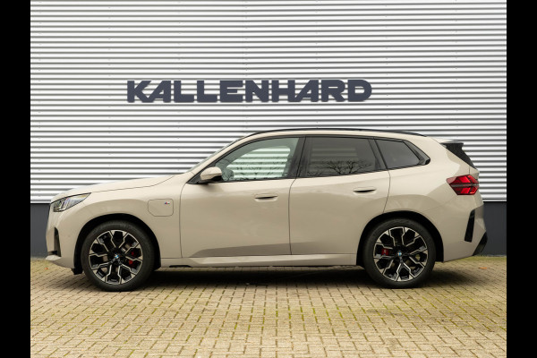 BMW X3 30e xDrive - M-Sport Pro - Pano - Trekhaak - Head-up - Stuurwiel Verwarmd