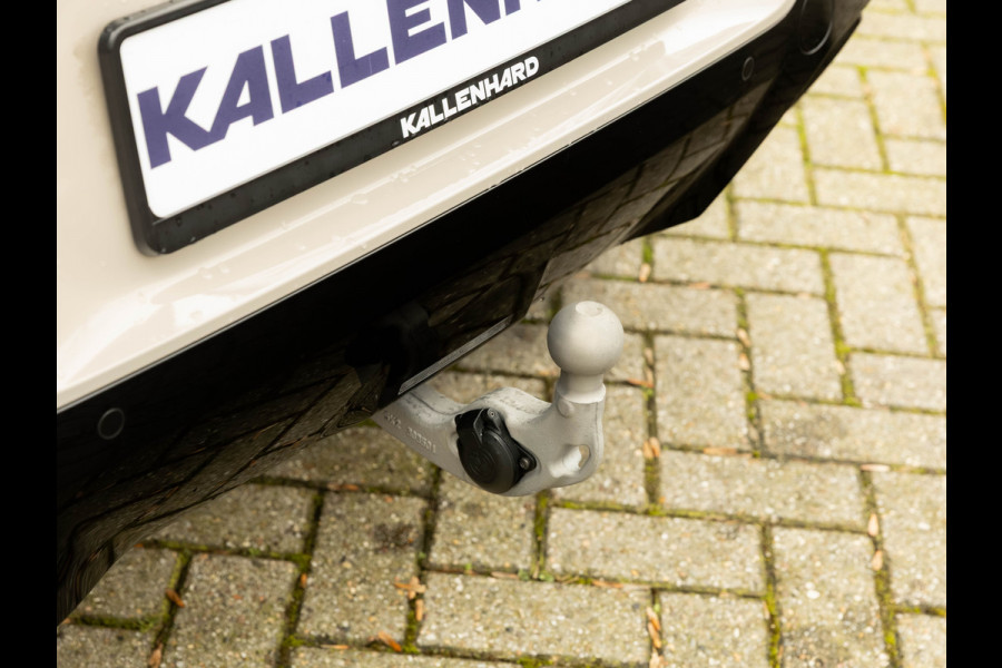 BMW X3 30e xDrive - M-Sport Pro - Pano - Trekhaak - Head-up - Stuurwiel Verwarmd