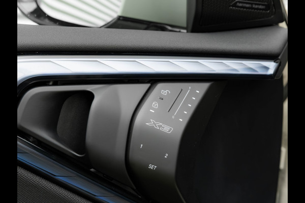 BMW X3 30e xDrive - M-Sport Pro - Pano - Trekhaak - Head-up - Stuurwiel Verwarmd