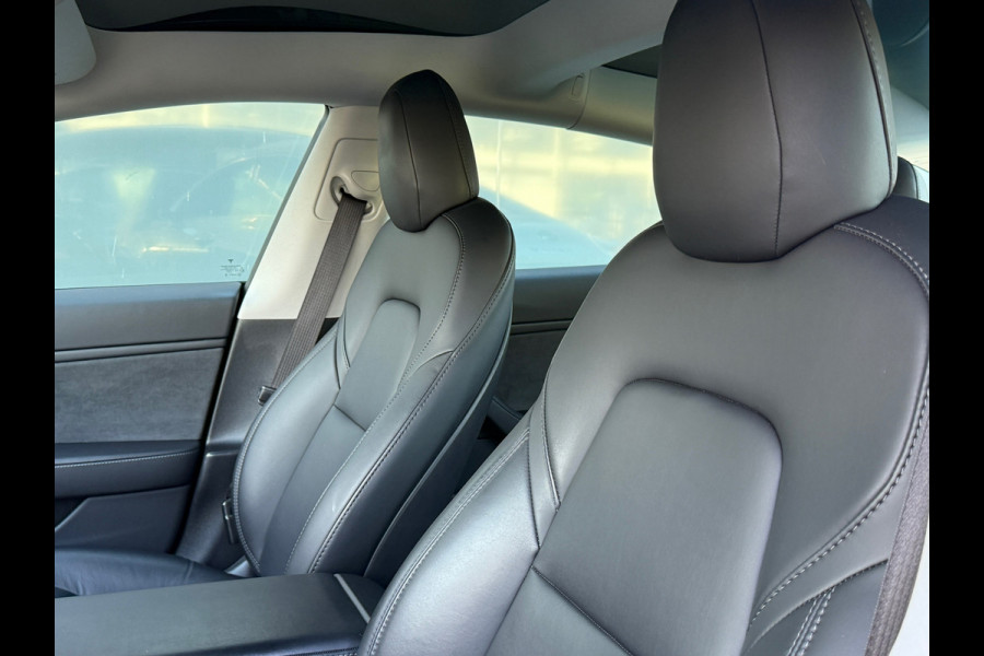 Tesla Model 3 Long Range AWD 75 kWh 92% SOH 19INCH Trekhaak Dual Motor