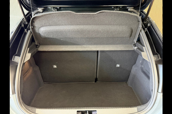 Opel Corsa 1.2 TURBO GS 360 CAMERA PDC VOOR EN ACHTER NAVI STOELVERWARMING STUURVERWARMING DODEHOEKBEWAKING LANE ASSIST