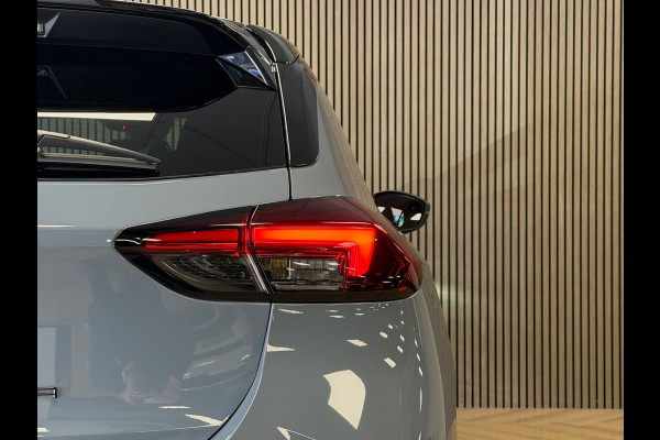 Opel Corsa 1.2 TURBO GS 360 CAMERA PDC VOOR EN ACHTER NAVI STOELVERWARMING STUURVERWARMING DODEHOEKBEWAKING LANE ASSIST