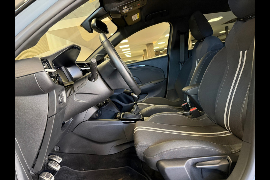 Opel Corsa 1.2 TURBO GS 360 CAMERA PDC VOOR EN ACHTER NAVI STOELVERWARMING STUURVERWARMING DODEHOEKBEWAKING LANE ASSIST