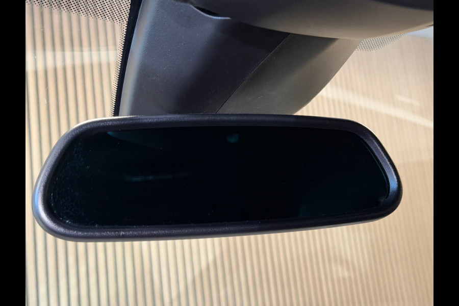 Opel Corsa 1.2 TURBO GS 360 CAMERA PDC VOOR EN ACHTER NAVI STOELVERWARMING STUURVERWARMING DODEHOEKBEWAKING LANE ASSIST