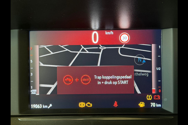 Opel Corsa 1.2 TURBO GS 360 CAMERA PDC VOOR EN ACHTER NAVI STOELVERWARMING STUURVERWARMING DODEHOEKBEWAKING LANE ASSIST