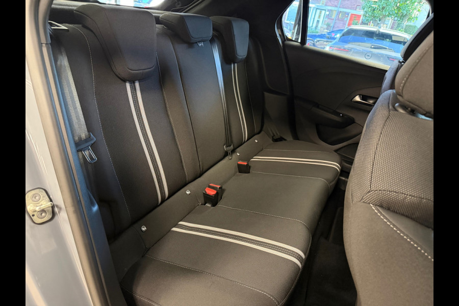 Opel Corsa 1.2 TURBO GS 360 CAMERA PDC VOOR EN ACHTER NAVI STOELVERWARMING STUURVERWARMING DODEHOEKBEWAKING LANE ASSIST