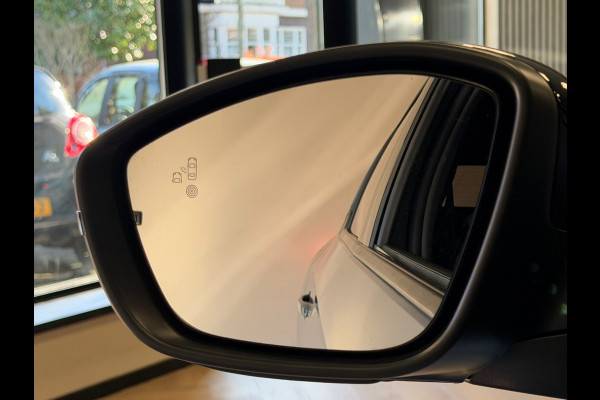 Opel Corsa 1.2 TURBO GS 360 CAMERA PDC VOOR EN ACHTER NAVI STOELVERWARMING STUURVERWARMING DODEHOEKBEWAKING LANE ASSIST