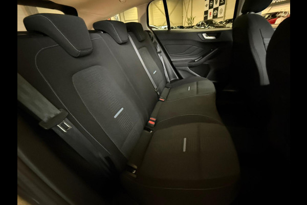 Ford FOCUS Wagon Active 155PK 1.0 EcoBoost Hybrid Winter Pack 1 Jaar Bovag Garantie
