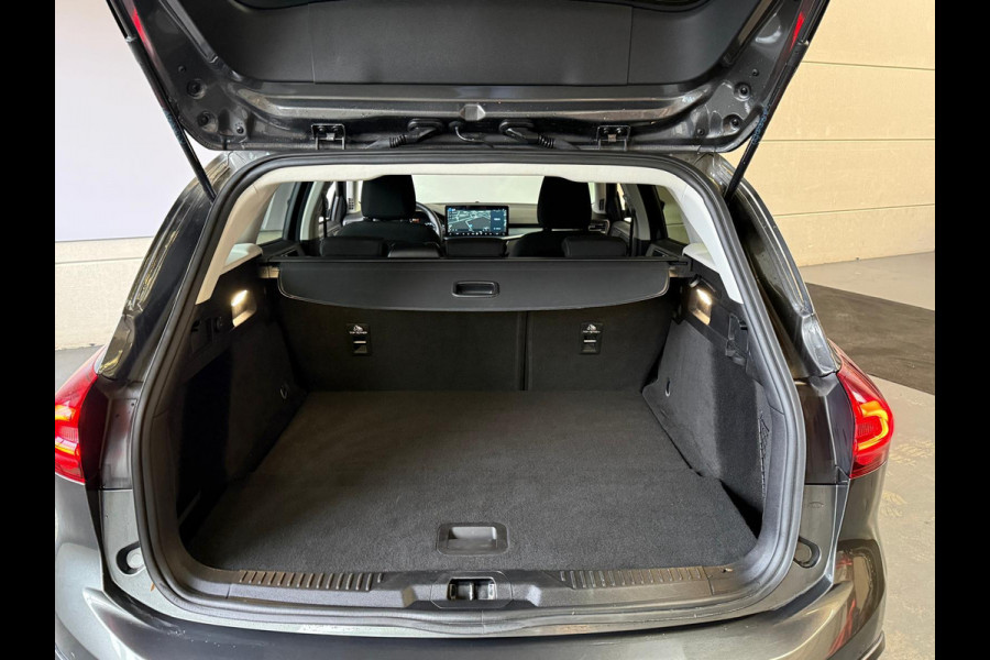 Ford FOCUS Wagon Active 155PK 1.0 EcoBoost Hybrid Winter Pack 1 Jaar Bovag Garantie