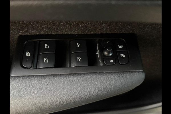 Volvo XC40 1.5 T2 Momentum Automaat, camera, carplay