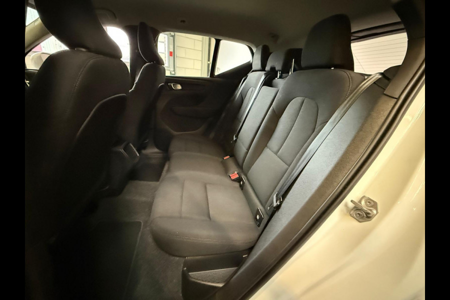 Volvo XC40 1.5 T2 Momentum Automaat, camera, carplay