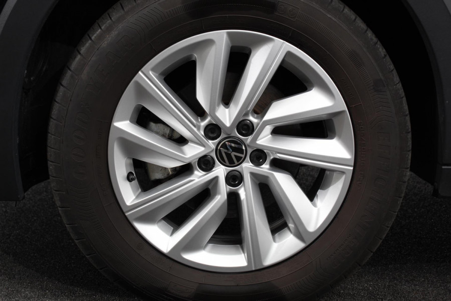 Volkswagen T-Cross 1.0 TSI 110pk DSG Life | Navigatie | Apple Carplay/Android Auto | Adaptive Cruise Control | Camera | Parkeersensoren | Stoelverwarming | Virtual Cockpit | Getinte ramen | Climatronic | Lane Assist