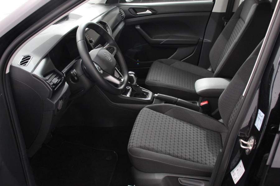 Volkswagen T-Cross 1.0 TSI 110pk DSG Life | Navigatie | Apple Carplay/Android Auto | Adaptive Cruise Control | Camera | Parkeersensoren | Stoelverwarming | Virtual Cockpit | Getinte ramen | Climatronic | Lane Assist