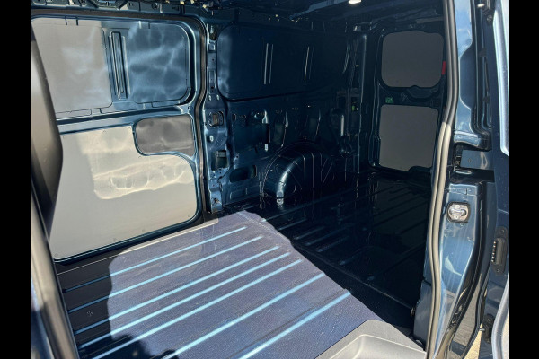 Ford Transit Custom 320 2.0 TDCI L2H1 Trend | Automaat 136pk | SCI | Adaptive cruise control | | 8-weg bestuurderstoel + passagiersbank | Stoelverwarming | Dodehoeksensoren | Navigatie | Elektrisch inklapbare spiegels | 16 inch lichtmetalen velgen | Full LED | Dual-zone climate control | LED laadruimteverlichting