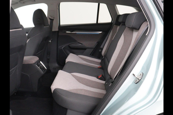 Škoda ENYAQ iV 60 | SOH 91% | Trekhaak | Stoelverwarming | Camera | Sportstuur | Carplay | Navigatie | Cruise control | Full LED | Half leder | DAB | Parkeerhulp | Sfeerverlichting | Climate control