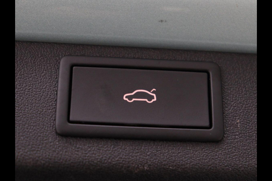 Škoda ENYAQ iV 60 | SOH 91% | Trekhaak | Stoelverwarming | Camera | Sportstuur | Carplay | Navigatie | Cruise control | Full LED | Half leder | DAB | Parkeerhulp | Sfeerverlichting | Climate control