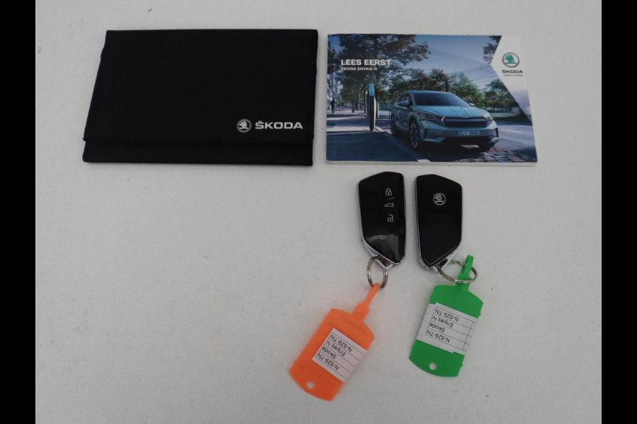 Škoda ENYAQ iV 60 | SOH 91% | Trekhaak | Stoelverwarming | Camera | Sportstuur | Carplay | Navigatie | Cruise control | Full LED | Half leder | DAB | Parkeerhulp | Sfeerverlichting | Climate control