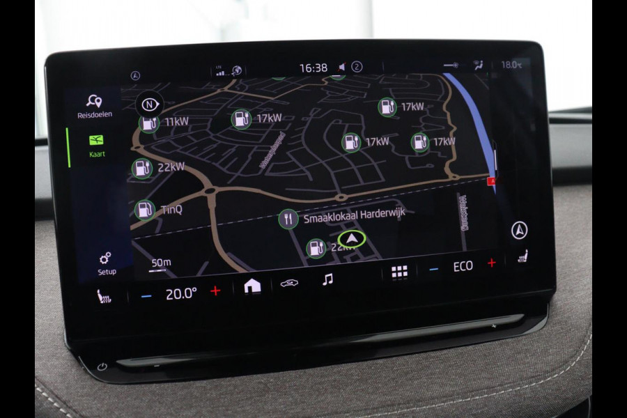 Škoda ENYAQ iV 60 | SOH 91% | Trekhaak | Stoelverwarming | Camera | Sportstuur | Carplay | Navigatie | Cruise control | Full LED | Half leder | DAB | Parkeerhulp | Sfeerverlichting | Climate control