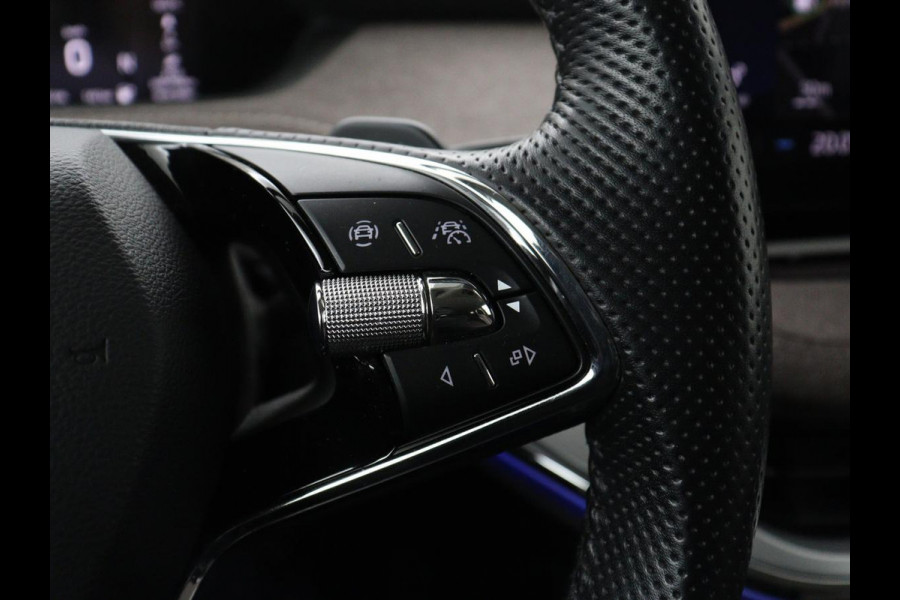 Škoda ENYAQ iV 60 | SOH 91% | Trekhaak | Stoelverwarming | Camera | Sportstuur | Carplay | Navigatie | Cruise control | Full LED | Half leder | DAB | Parkeerhulp | Sfeerverlichting | Climate control