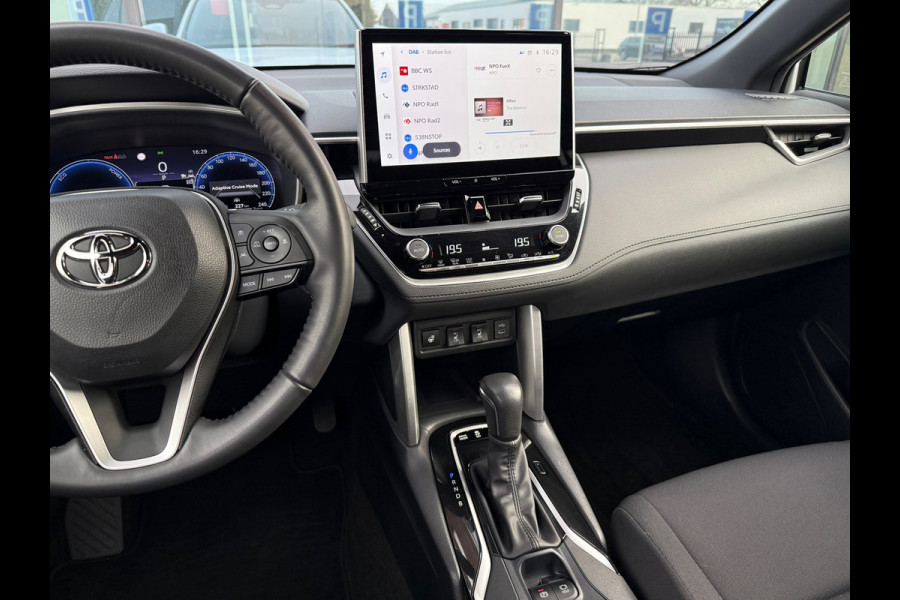 Toyota Corolla Cross Hybrid 140 Active - Automaat - Navi - Climate - Camera - Winterpakket