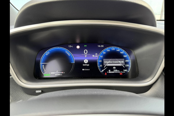 Toyota Corolla Cross Hybrid 140 Active - Automaat - Navi - Climate - Camera - Winterpakket