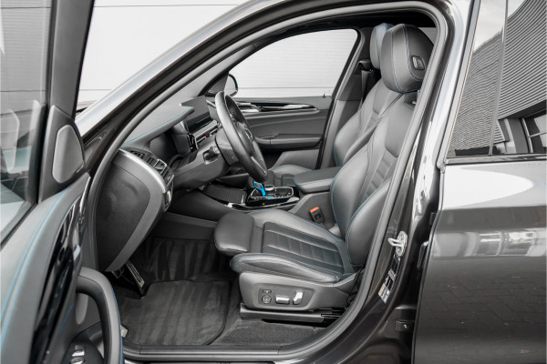 BMW iX3 High Executive M-Sport 80 kWh Pano ACC H&K 20"