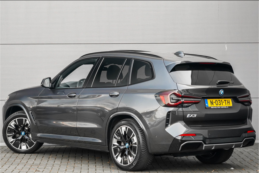 BMW iX3 High Executive M-Sport 80 kWh Pano ACC H&K 20"