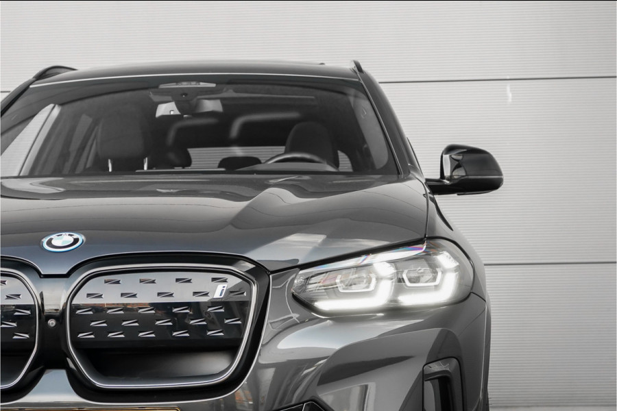 BMW iX3 High Executive M-Sport 80 kWh Pano ACC H&K 20"