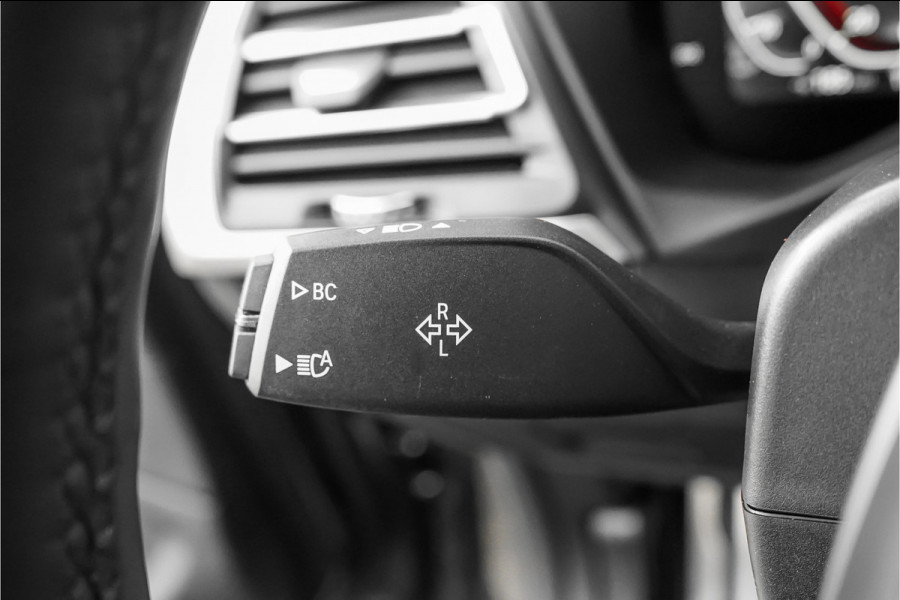 BMW iX3 High Executive M-Sport 80 kWh Pano ACC H&K 20"