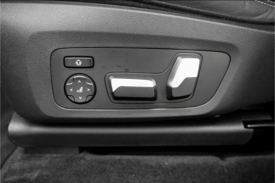 BMW iX3 High Executive M-Sport 80 kWh Pano ACC H&K 20"