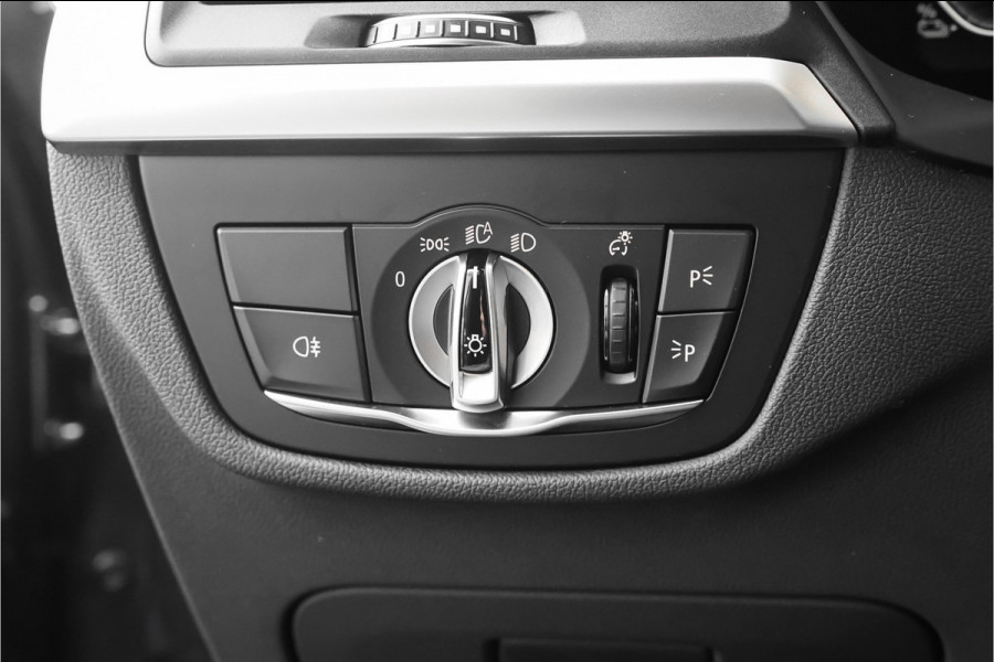 BMW iX3 High Executive M-Sport 80 kWh Pano ACC H&K 20"