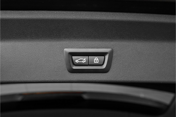 BMW iX3 High Executive M-Sport 80 kWh Pano ACC H&K 20"