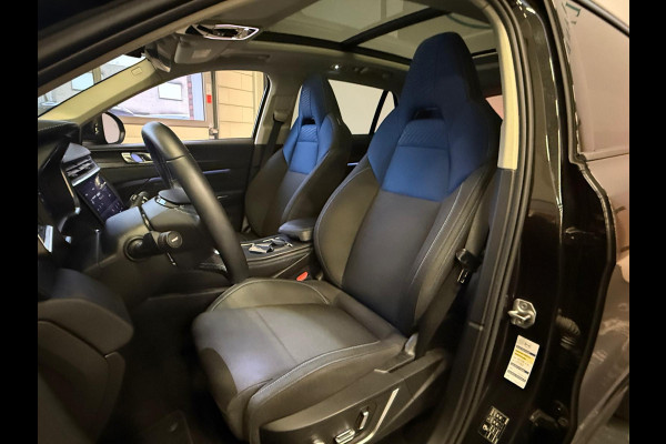 Lynk & Co 01 1.5 Nieuw Trekhaak stoel/stuur verwarming 1 Jaar Bovag Garantie