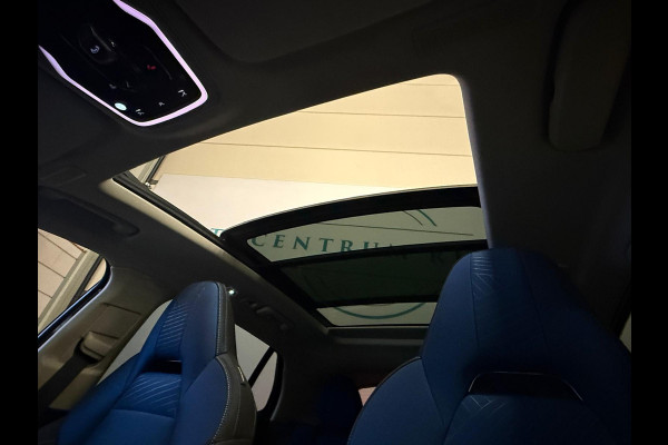 Lynk & Co 01 1.5 Nieuw Trekhaak stoel/stuur verwarming 1 Jaar Bovag Garantie