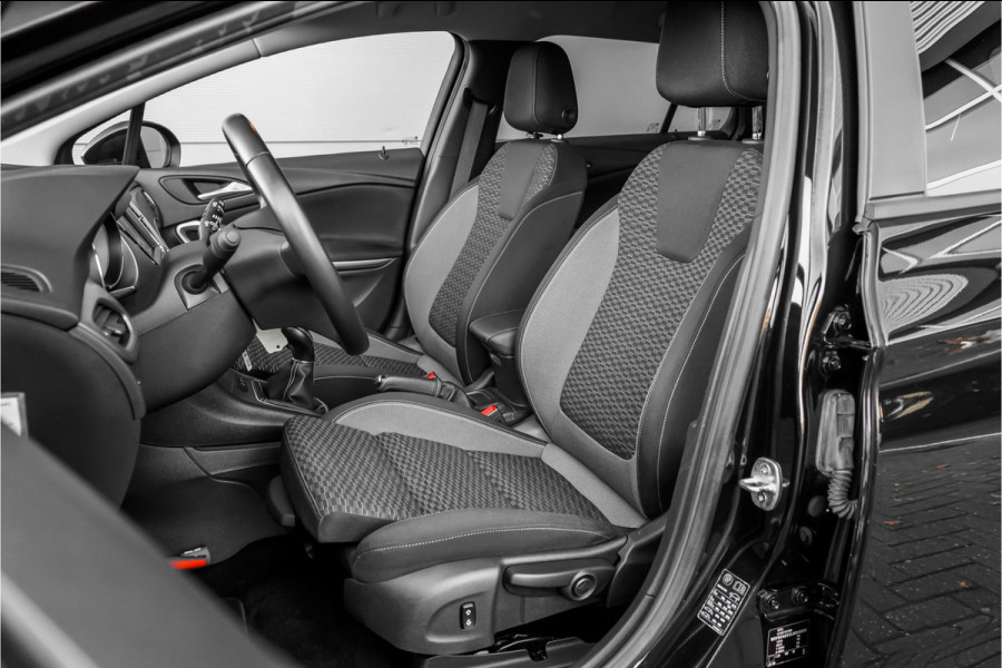 Opel Astra Sports Tourer 1.2 Edition Climate PDC CarPlay