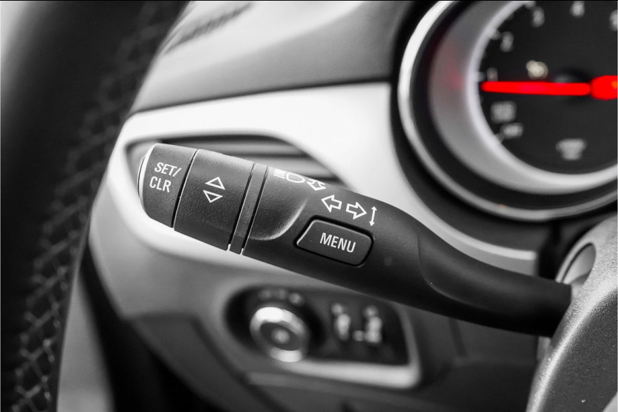 Opel Astra Sports Tourer 1.2 Edition Climate PDC CarPlay