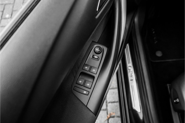 Opel Astra Sports Tourer 1.2 Edition Climate PDC CarPlay