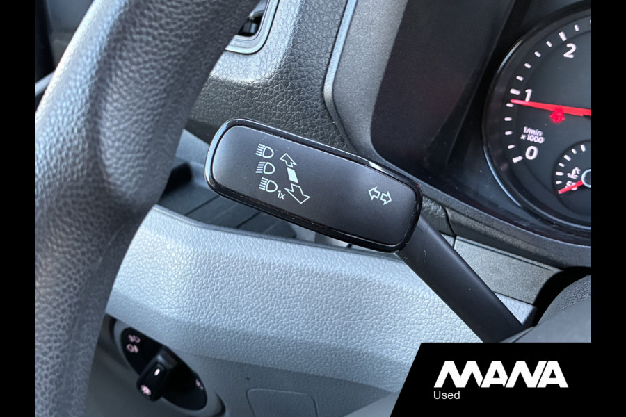 Volkswagen Crafter 2.0TDI 177PK L4H3 Automaat LED Leer Cruise Carplay Lederen bekleding Dubbele schuifdeur Camera