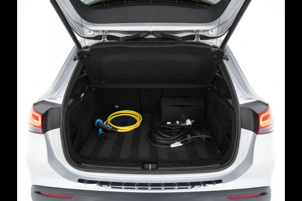 Mercedes-Benz EQA 250 Business Solution Luxury 67 kWh [ 3-Fase ] (SOH-94%) (INCL-BTW) *PANO | LEATHER | WIDESCREEN-COCKPIT | FULL-LED | BLINDSPOT | AMBIENT-LIGHT | CAMERA | NAVI-FULLMAP | DAB+ | COMFORT-SEATS | ECC | SHIFTPADDLES | CRUISE | HEATED-SEATS | ...