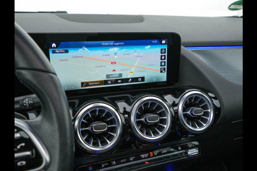 Mercedes-Benz EQA 250 Business Solution Luxury 67 kWh [ 3-Fase ] (SOH-94%) (INCL-BTW) *PANO | LEATHER | WIDESCREEN-COCKPIT | FULL-LED | BLINDSPOT | AMBIENT-LIGHT | CAMERA | NAVI-FULLMAP | DAB+ | COMFORT-SEATS | ECC | SHIFTPADDLES | CRUISE | HEATED-SEATS | ...