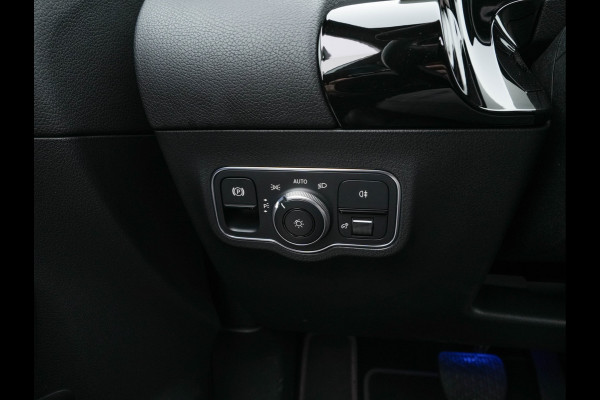 Mercedes-Benz EQA 250 Business Solution Luxury 67 kWh [ 3-Fase ] (SOH-94%) (INCL-BTW) *PANO | LEATHER | WIDESCREEN-COCKPIT | FULL-LED | BLINDSPOT | AMBIENT-LIGHT | CAMERA | NAVI-FULLMAP | DAB+ | COMFORT-SEATS | ECC | SHIFTPADDLES | CRUISE | HEATED-SEATS | ...