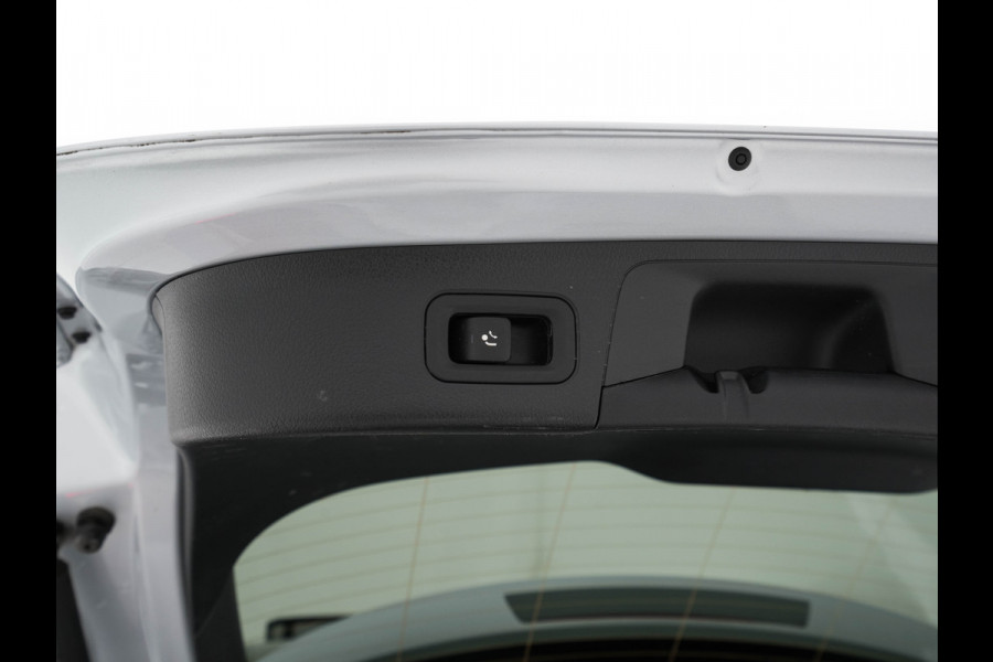 Mercedes-Benz EQA 250 Business Solution Luxury 67 kWh [ 3-Fase ] (SOH-94%) (INCL-BTW) *PANO | LEATHER | WIDESCREEN-COCKPIT | FULL-LED | BLINDSPOT | AMBIENT-LIGHT | CAMERA | NAVI-FULLMAP | DAB+ | COMFORT-SEATS | ECC | SHIFTPADDLES | CRUISE | HEATED-SEATS | ...