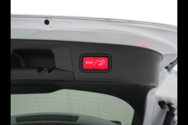 Mercedes-Benz EQA 250 Business Solution Luxury 67 kWh [ 3-Fase ] (SOH-94%) (INCL-BTW) *PANO | LEATHER | WIDESCREEN-COCKPIT | FULL-LED | BLINDSPOT | AMBIENT-LIGHT | CAMERA | NAVI-FULLMAP | DAB+ | COMFORT-SEATS | ECC | SHIFTPADDLES | CRUISE | HEATED-SEATS | ...