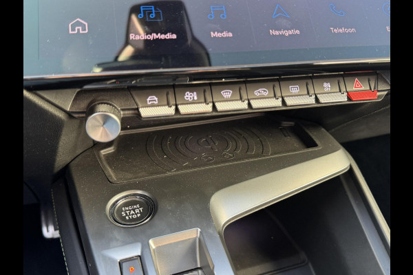 Peugeot 308 1.6 HYbrid 225