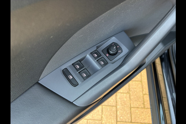 Volkswagen T-Cross 1.0 TSi Life CAMERA/CARPLAY/VIRTUAL/DODEHOEK/ADAPT.CRUISE