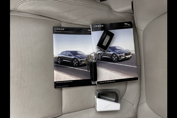 Jaguar I-PACE EV400 First Edition 90 kWh *PANO | LEATHER | MATRIX-LED | MERIDIAN | TOPVIEW | BLINDSPOT | MEMORY-PACK | DIGI-COCKPIT | KEYLESS | HEAD-UP | NAVI-FULLMAP | HEATED-SPORTSEATS | DAB+ | AMBIENTLIGHT | TOWBAR | 20"ALU*