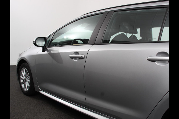 Toyota Corolla Touring Sports Automaat Hybrid 140 Active | Navigatie | Apple Carplay/Android Auto | Climate Control | Cruise Control Adaptive | 17"Lichtmetalen velgen | Camera